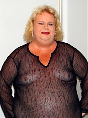Amateur Mature Housewives & Milfs.100% Real Amateur Sex!